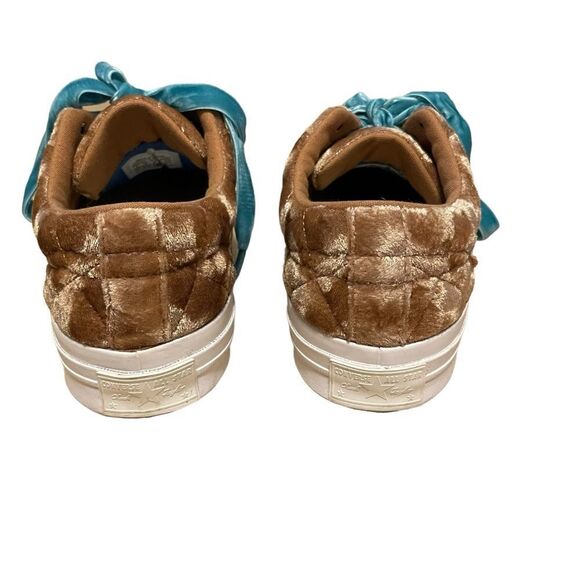 Converse GOLF LE FLEUR Brown Sugar Velvet Quilted Unisex Sneakers - Picture 4 of 5